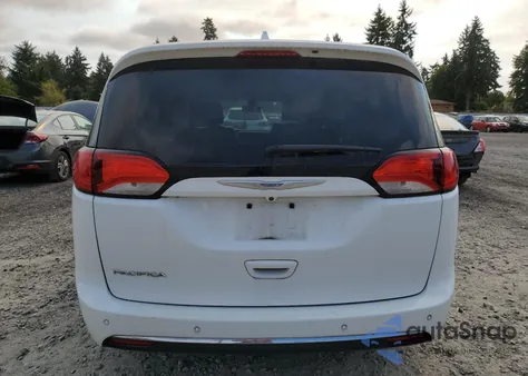 2018 Chrysler Pacifica Touring L z USA, uszkodzony, nr VIN 2C4RC1BG2JR119254